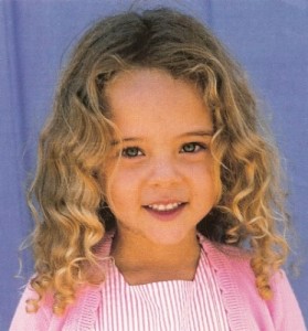 normal_young_girl17_html_61d3bde9-279x300.jpg