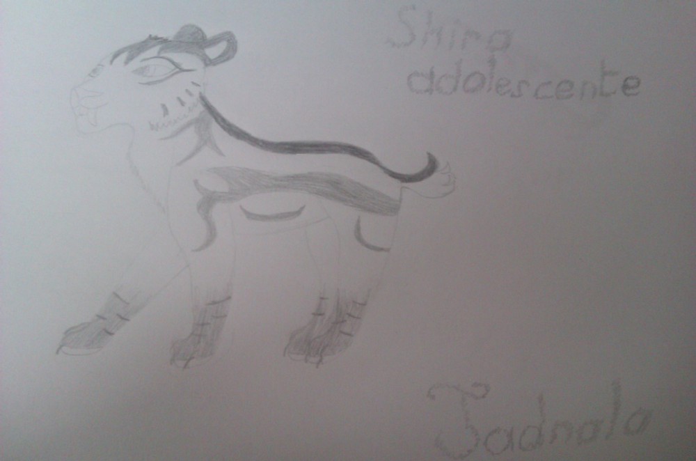 Shira adolescente