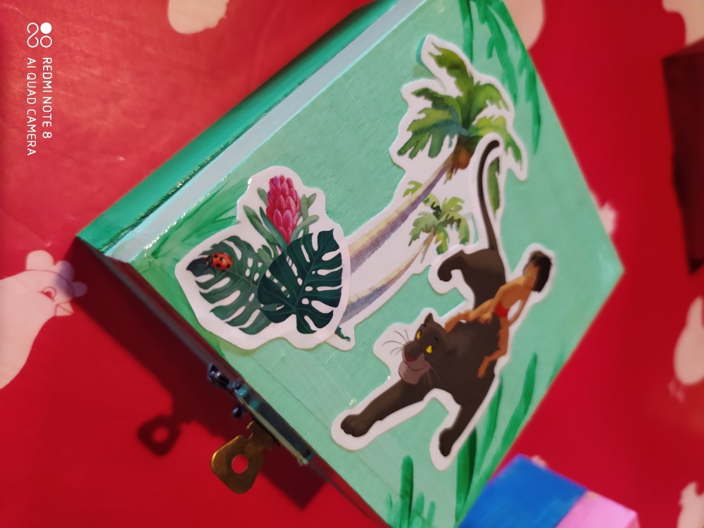 Boite décorée 