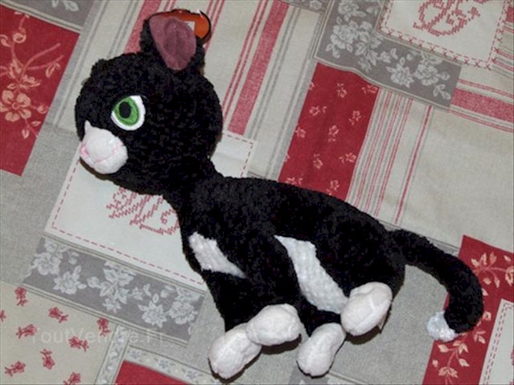 Mittens plush